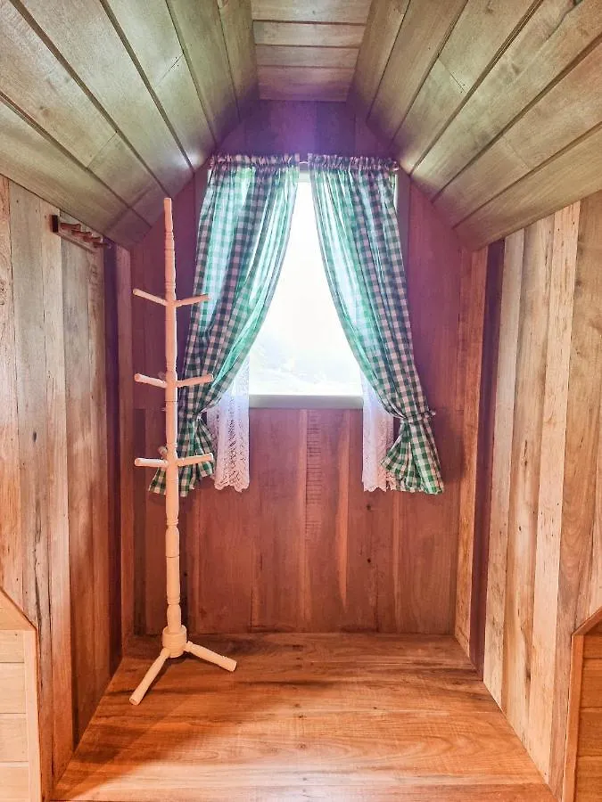 Recanto Kuglin, Casa Enxaimel junto a natureza Pomerode